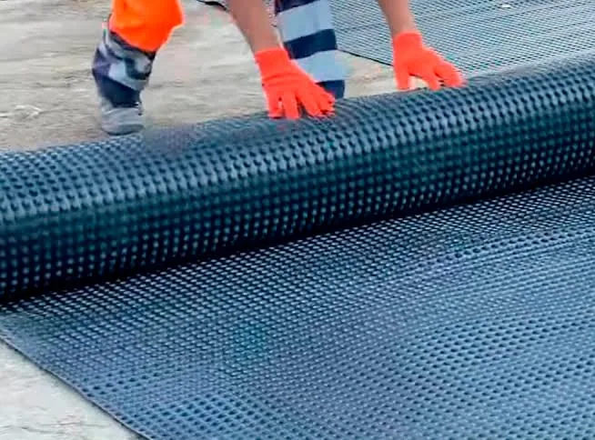 Для чого потрібна гідроізоляційна мембрана і чим вона допоможе?